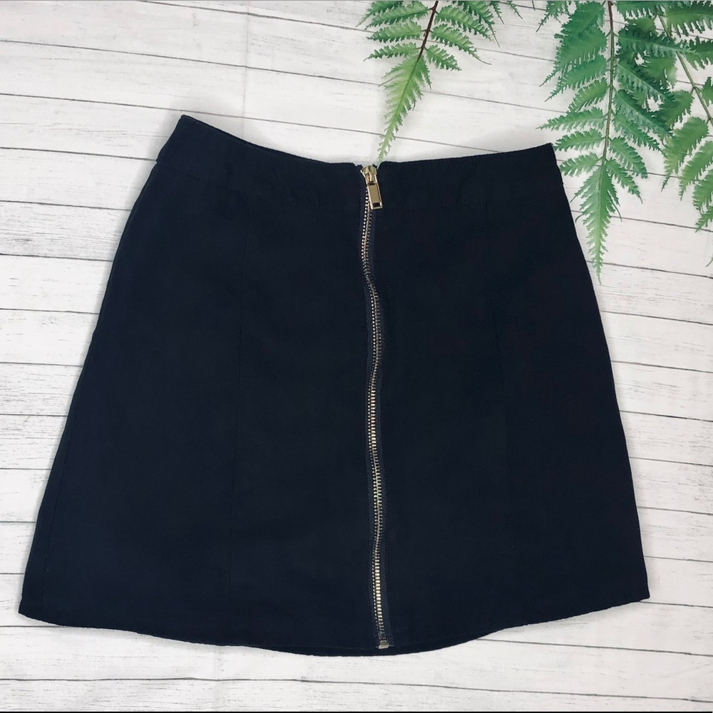 H&M Divided Women’s Black Velvet Mini Skirt - 2